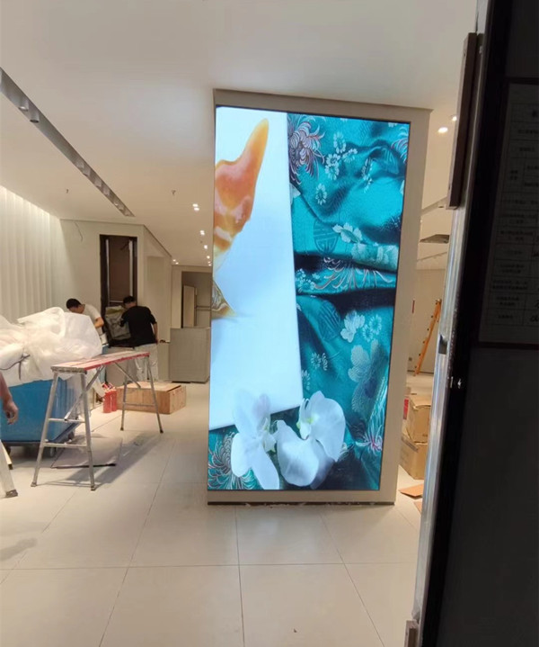 尼玛商场门店转角LED显示屏